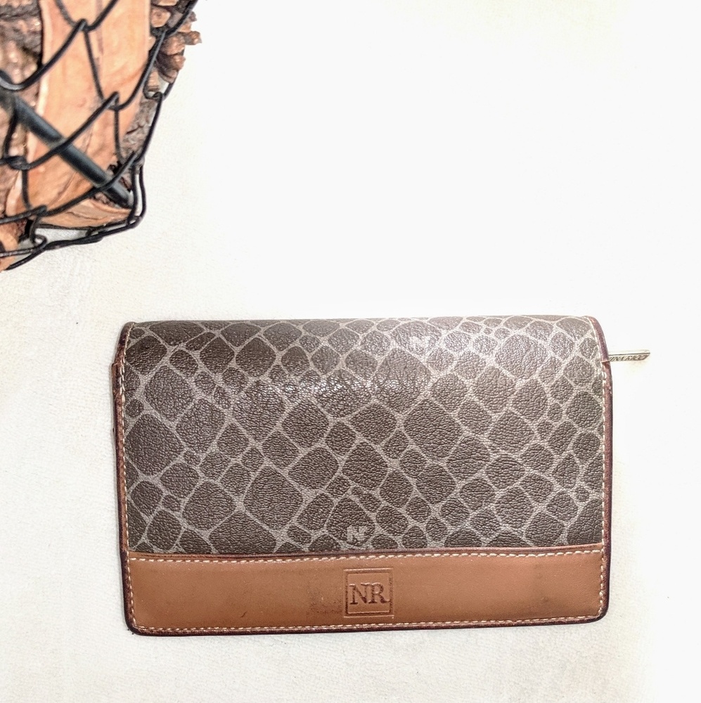 Vintage Nina Ricci Brown Leather Wallet GUC